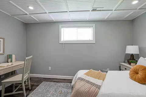 Bedroom - 680 Stoneharbor Ln, Hamilton Township, OH 45039 photo 6 of 7