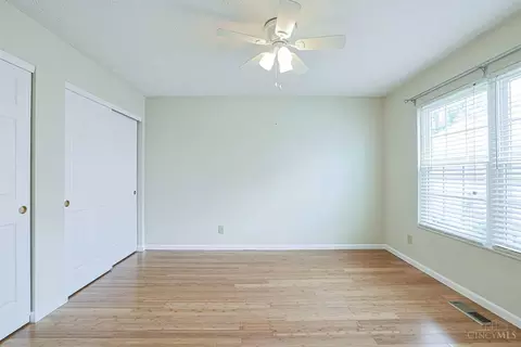 Bedroom - 680 Stoneharbor Ln, Hamilton Township, OH 45039 photo 4 of 7
