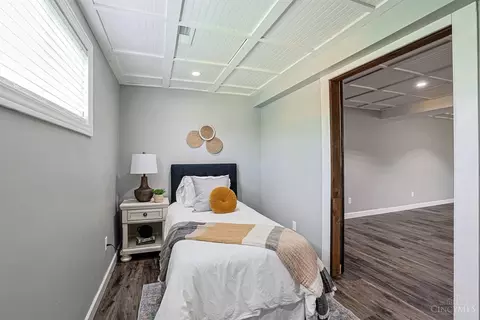 Bedroom - 680 Stoneharbor Ln, Hamilton Township, OH 45039 photo 7 of 7