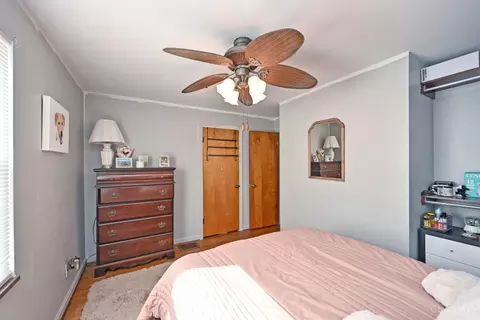 Bedroom - 193 W Crest Dr, Reading, OH 45215 photo 3 of 3