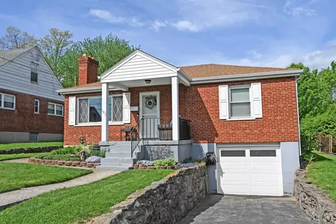 Exterior - 193 W Crest Dr, Reading, OH 45215 photo 3 of 10