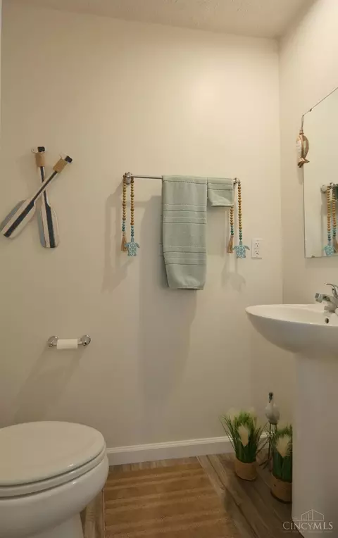 Bath - 8889 Williamson Cir, Harrison, OH 45030 photo 2 of 2