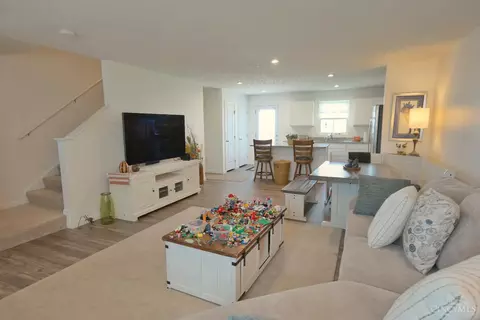 Living - 8889 Williamson Cir, Harrison, OH 45030 photo 1 of 1