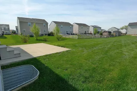 Exterior - 8889 Williamson Cir, Harrison, OH 45030 photo 6 of 8