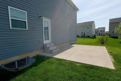 Exterior - 8889 Williamson Cir, Harrison, OH 45030 photo 7 of 8