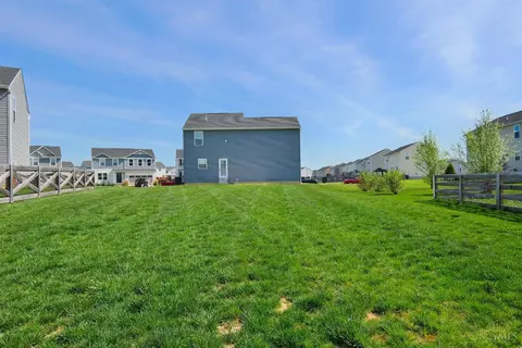 Exterior - 8889 Williamson Cir, Harrison, OH 45030 photo 3 of 8