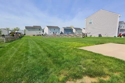Exterior - 8889 Williamson Cir, Harrison, OH 45030 photo 5 of 8
