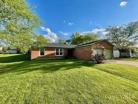 1247 Waycross Rd, Forest Park, OH 45240