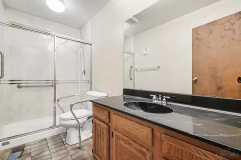 9048 Winton Rd, Cincinnati, OH 45231 photo 17