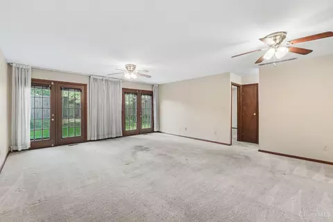9048 Winton Rd, Cincinnati, OH 45231 photo 6
