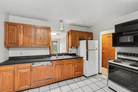 9048 Winton Rd, Cincinnati, OH 45231 photo 7