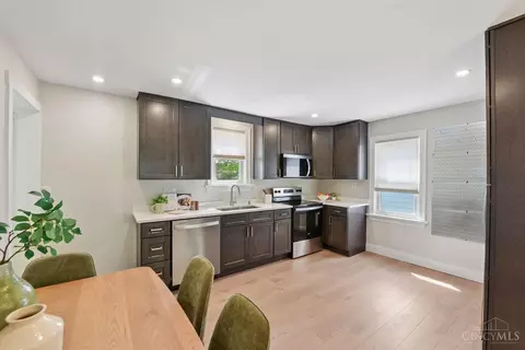 4637 Hunt Rd, Blue Ash, OH 45242 photo 13