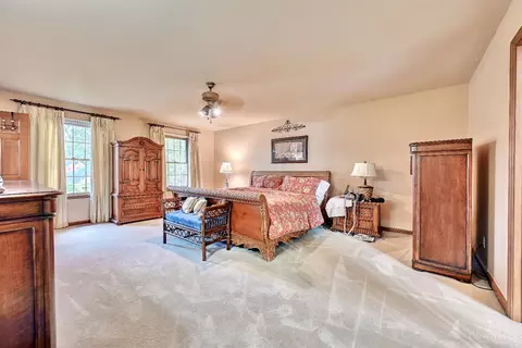 Bedroom - 8900 Terwilligers Trl, Montgomery, OH 45249 photo 1 of 7