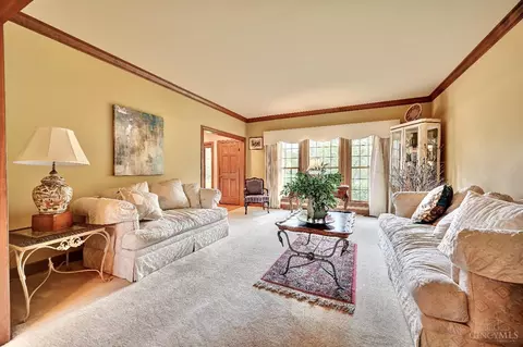Living - 8900 Terwilligers Trl, Montgomery, OH 45249 photo 2 of 3