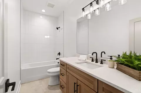 Bath - 271 Strader Ave, Cincinnati, OH 45226 photo 6 of 6