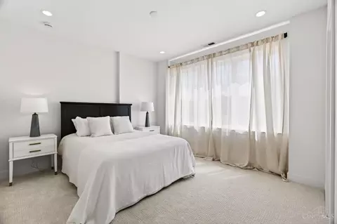 Bedroom - 271 Strader Ave, Cincinnati, OH 45226 photo 3 of 4