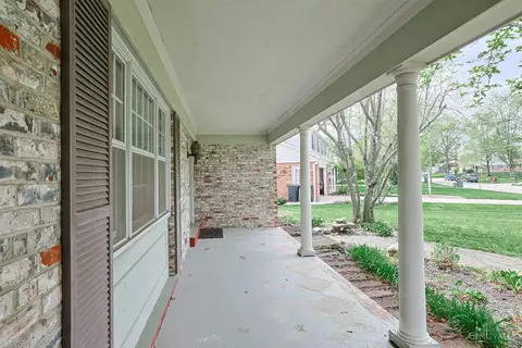 Exterior - 9566 Galecrest Dr, Cincinnati, OH 45231 photo 4 of 22