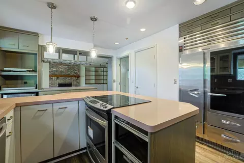 Kitchen - 9566 Galecrest Dr, Cincinnati, OH 45231 photo 6 of 6