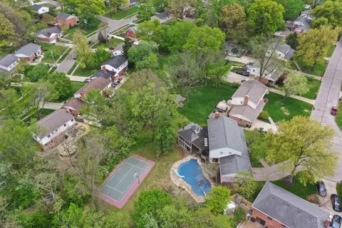 View/Area - 9566 Galecrest Dr, Cincinnati, OH 45231 photo 6 of 8