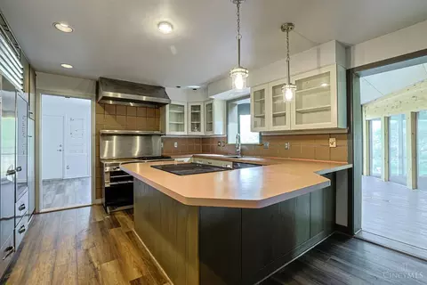 Kitchen - 9566 Galecrest Dr, Cincinnati, OH 45231 photo 1 of 6