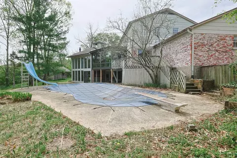 Exterior - 9566 Galecrest Dr, Cincinnati, OH 45231 photo 16 of 22