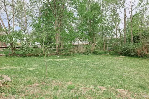 Exterior - 9566 Galecrest Dr, Cincinnati, OH 45231 photo 13 of 22