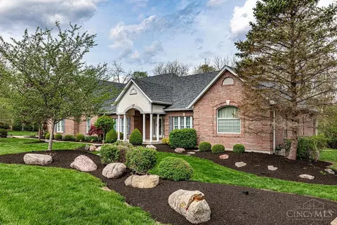 Exterior - 218 Random Dr, Hamilton, OH 45013 photo 10 of 14