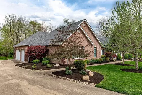 Exterior - 218 Random Dr, Hamilton, OH 45013 photo 11 of 14