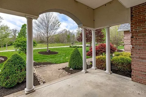 Exterior - 218 Random Dr, Hamilton, OH 45013 photo 12 of 14