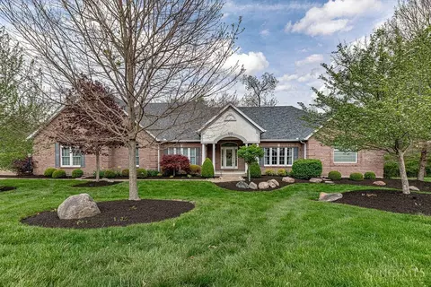 218 Random Dr, Hamilton, OH 45013