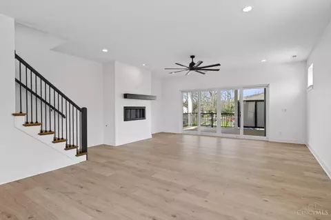 Living - 269 Strader Ave, Cincinnati, OH 45226 photo 1 of 3