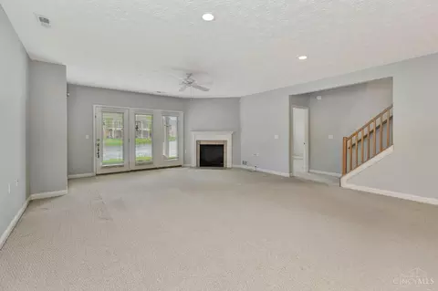 Living - 8241 Abbott Ln, Cincinnati, OH 45249 photo 10 of 12