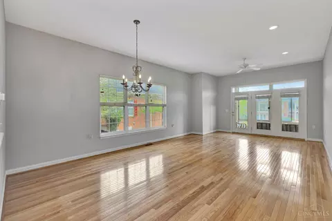 Living - 8241 Abbott Ln, Cincinnati, OH 45249 photo 1 of 12