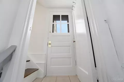 Entry Way - 3706 Broadview Dr, Cincinnati, OH 45208 photo 12 of 12