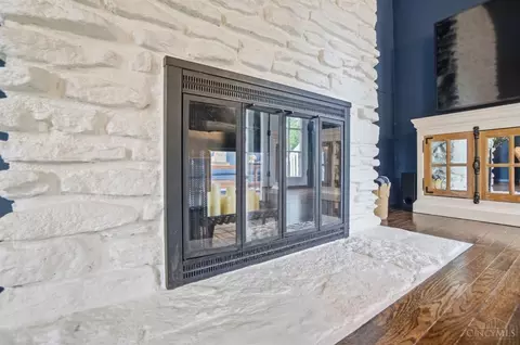 Living - 3706 Broadview Dr, Cincinnati, OH 45208 photo 9 of 9