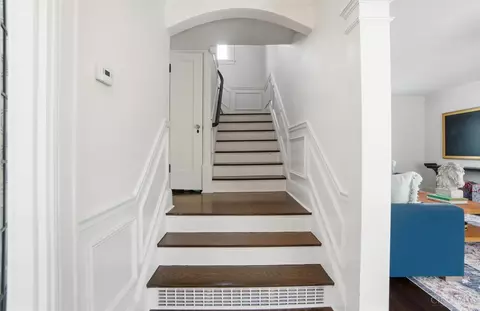 Entry Way - 3706 Broadview Dr, Cincinnati, OH 45208 photo 6 of 12