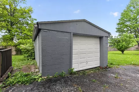 Exterior - 2371 Wilson Ave, Cincinnati, OH 45231 photo 6 of 6