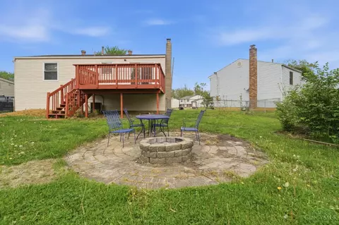 Exterior - 10380 Hawkhurst Dr, Cincinnati, OH 45231 photo 7 of 10