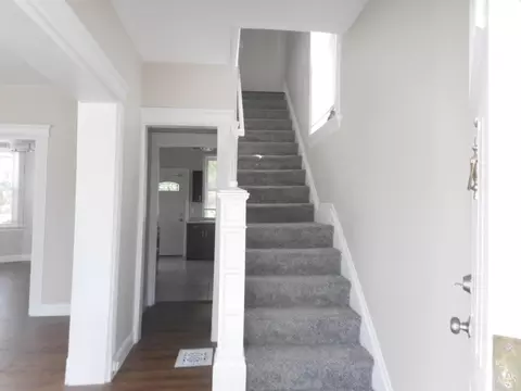 Entry Way - 1930 Clarion Ave, Cincinnati, OH 45207 photo 1 of 3
