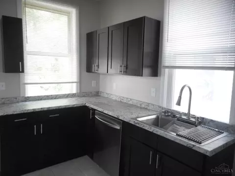 Kitchen - 1930 Clarion Ave, Cincinnati, OH 45207 photo 3 of 4