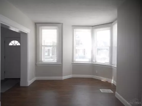 Living - 1930 Clarion Ave, Cincinnati, OH 45207 photo 1 of 3
