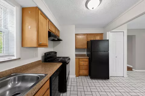 Kitchen - 1149 Madeleine Cir, Cincinnati, OH 45231 photo 3 of 3