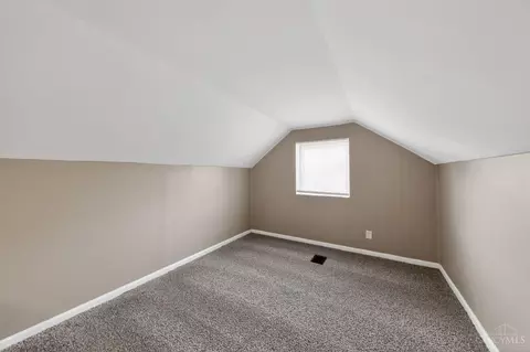 Bedroom - 1149 Madeleine Cir, Cincinnati, OH 45231 photo 4 of 4