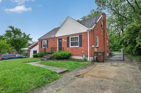 Exterior - 1149 Madeleine Cir, Cincinnati, OH 45231 photo 2 of 4