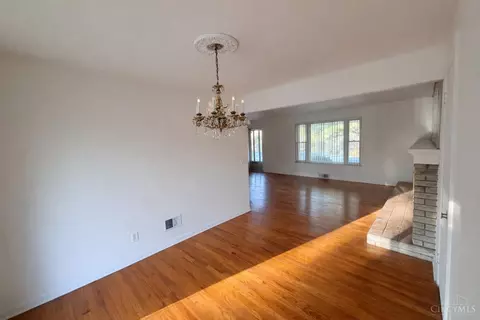 Living - 2175 Carlsbory Dr, Cincinnati, OH 45231 photo 3 of 4