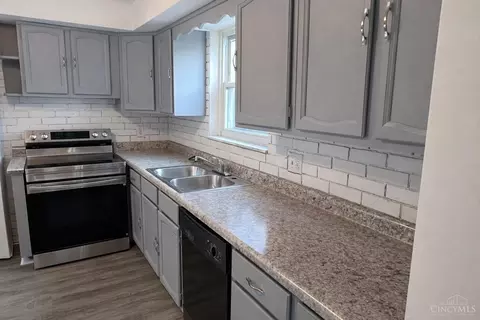 Kitchen - 2175 Carlsbory Dr, Cincinnati, OH 45231 photo 1 of 3
