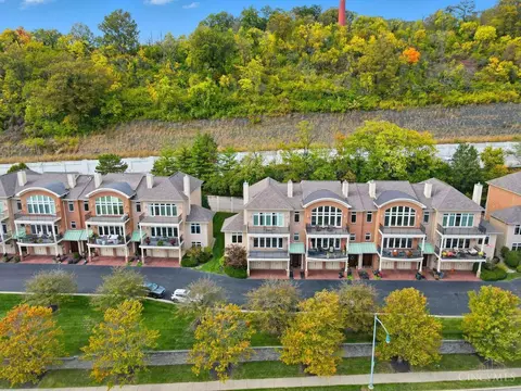 View/Area - 1430 Riverside Dr, Cincinnati, OH 45202 photo 2 of 7