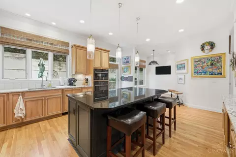 Kitchen - 1430 Riverside Dr, Cincinnati, OH 45202 photo 3 of 4