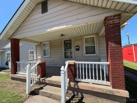 107 Riverside Dr, Hamilton, OH 45011
