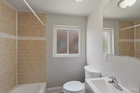 Bath - 7758 Stillwell Rd, Cincinnati, OH 45237 photo 1 of 2